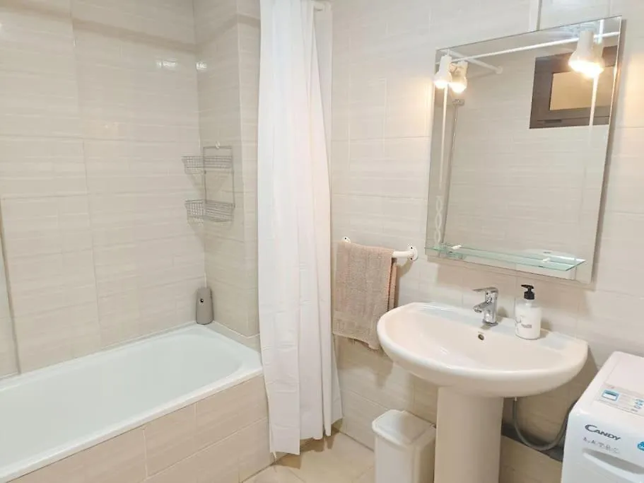 Апартаменты Apartamento Claudia En Lago Santiago Con Piscina Пуэрто-де-Сантьяго